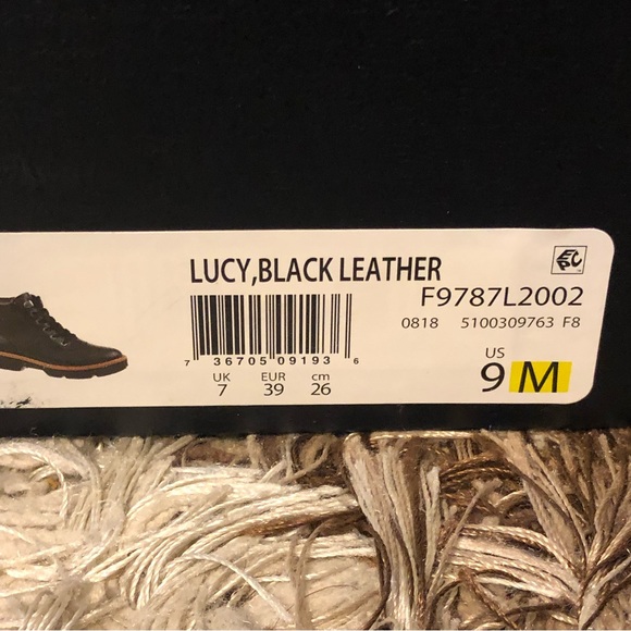 LUCY ,Naturalizer  Booties  9M - Picture 8 of 8